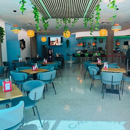 Hotel La Cantuena Parla Zewnętrze zdjęcie