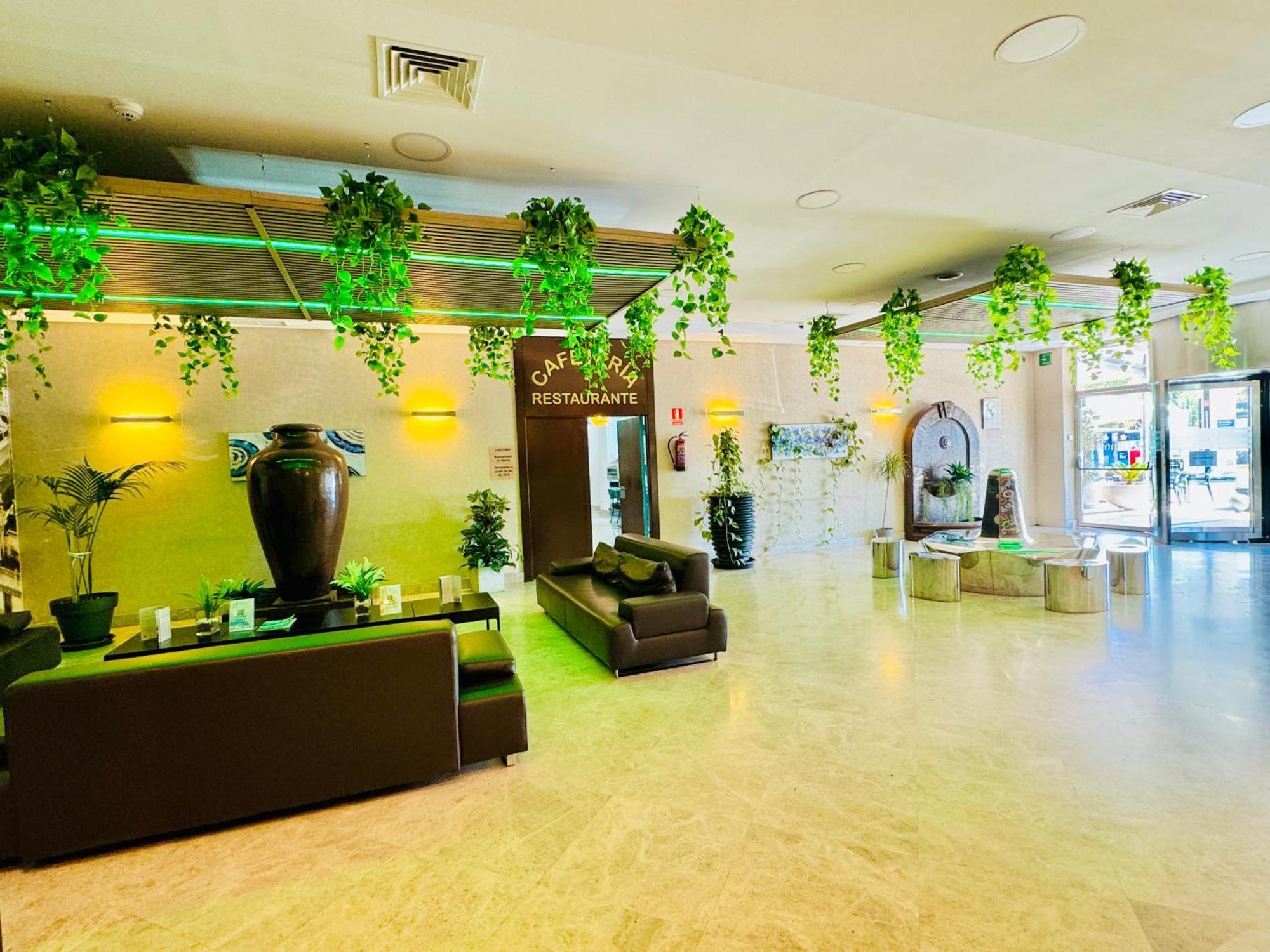 Hotel La Cantuena Parla Zewnętrze zdjęcie
